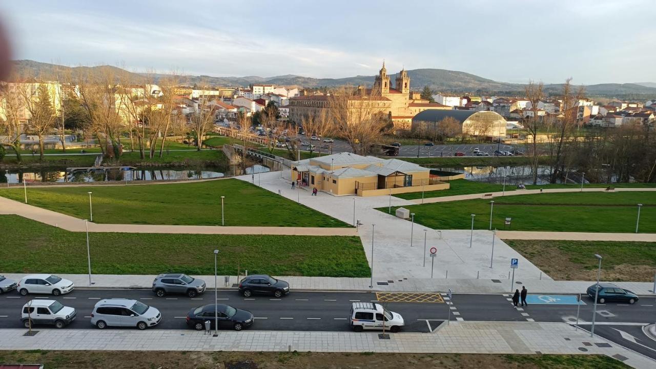 Apartamento Avelina Monforte De Lemos Exteriör bild